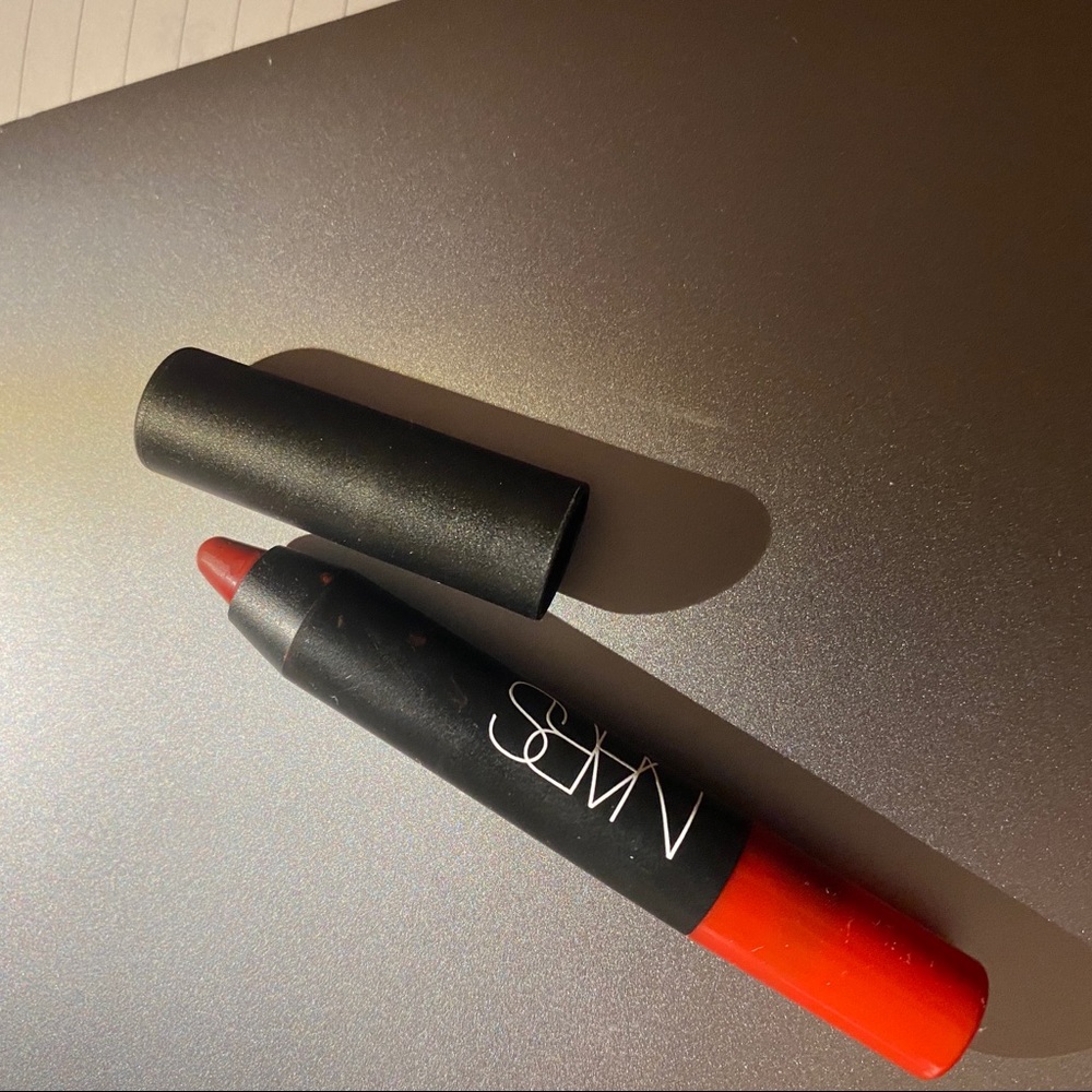 Nars cruella lipstick lip pencil